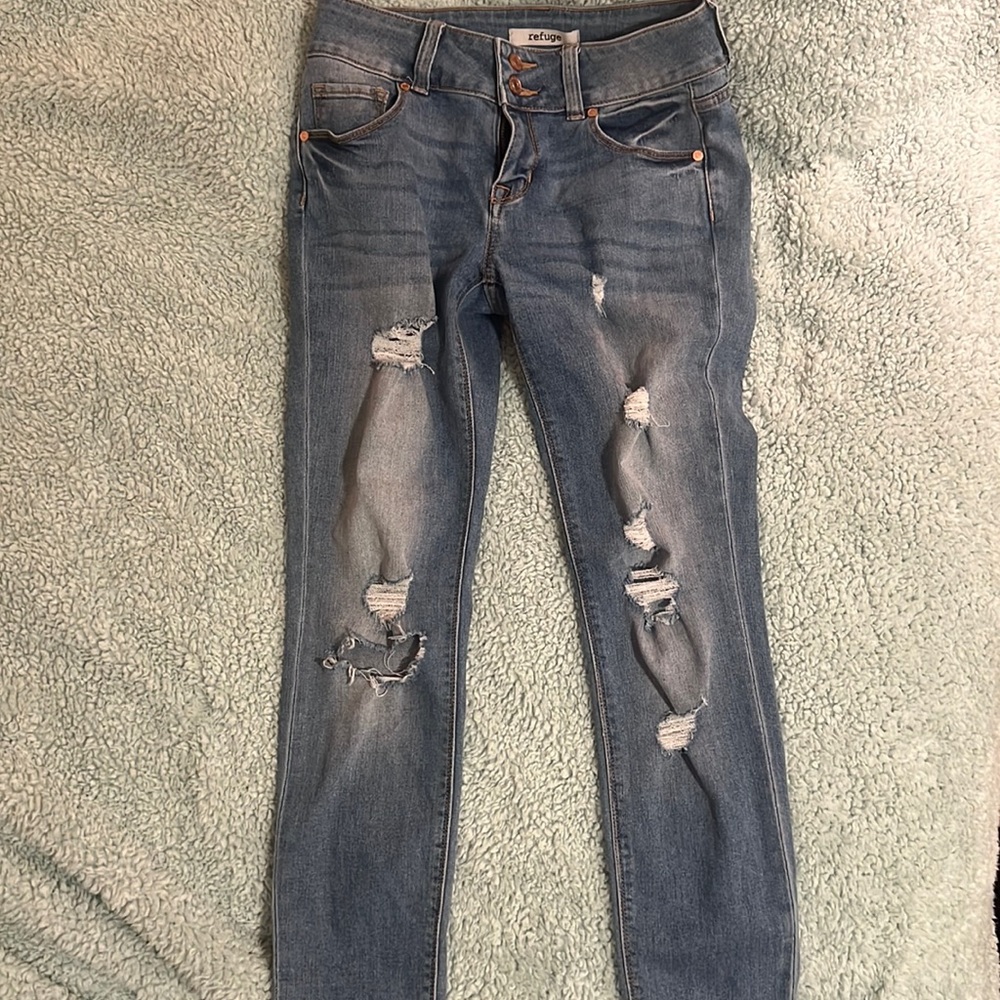 Refuge size 4 jeans